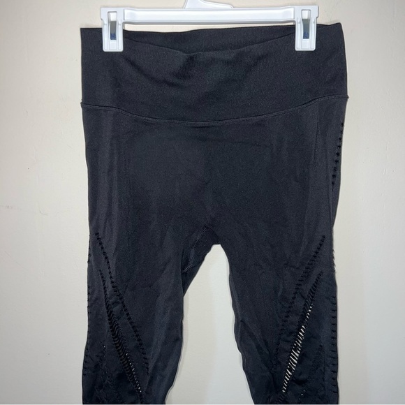 Victoria’s Secret Victoria Sport Black Seamless Laser Cutout Leggings Size XL - Picture 10 of 13